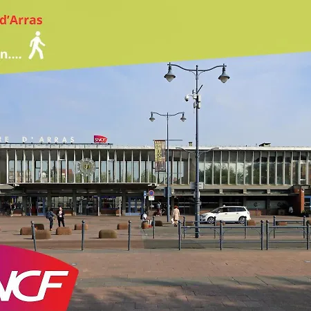 Bali Hyper Centre Lit Baldaquin Apartment *