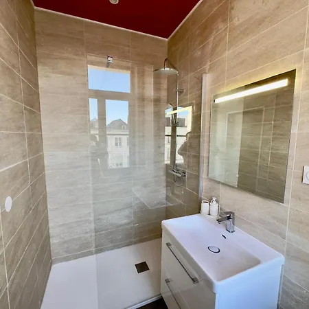 Bali Hyper Centre Lit Baldaquin * Arras