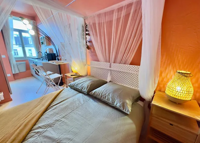 Bali Hyper Centre Lit Baldaquin